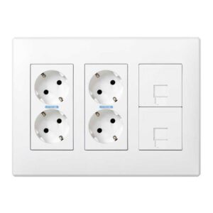Caja con 4 schuko + 2 rj45, 500 cima superficie o empotrar blanca